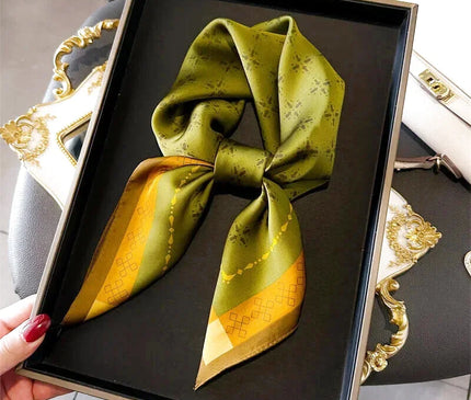 Tour De Cou Soie Femme Chic