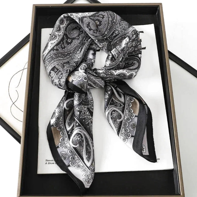Tour De Cou Soie Femme Design
